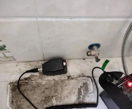 霸州屋顶漏水维修公司分享下卫生间漏水的危害及解决方法
